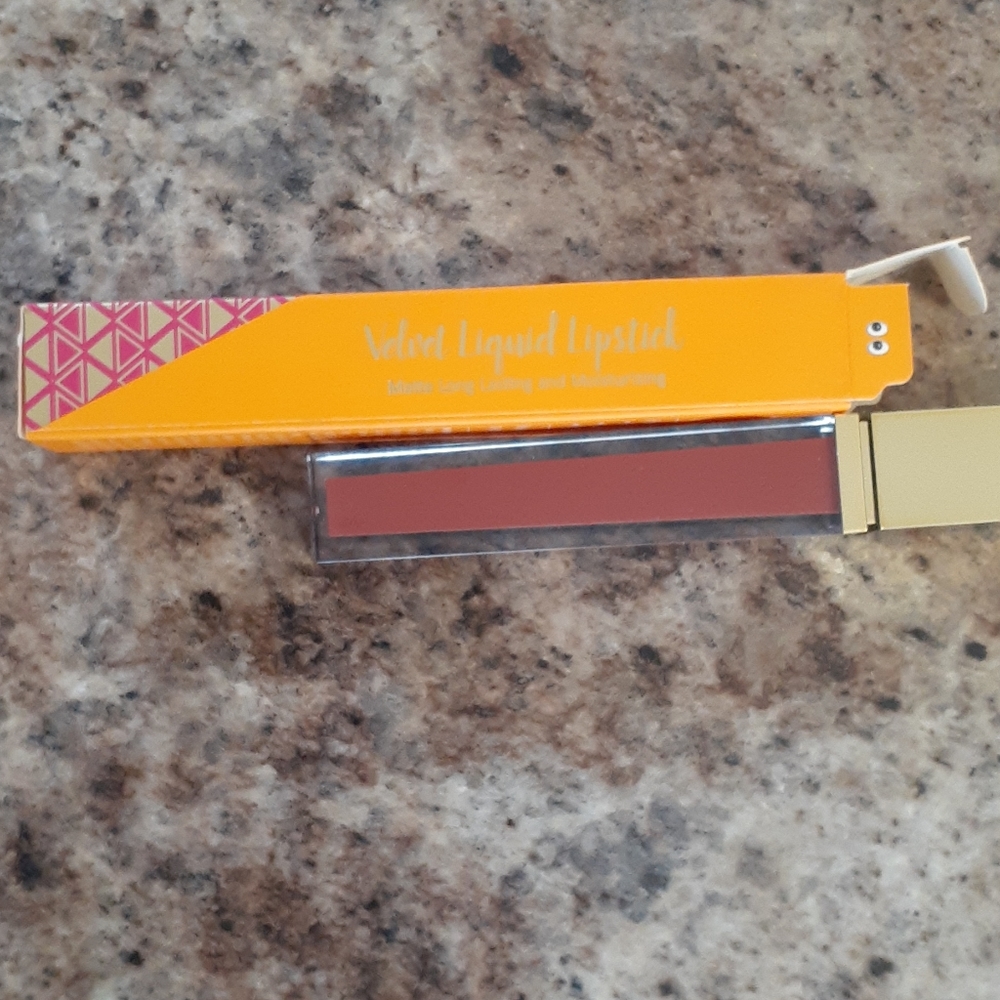 Hola neon velvet liquid lipstick